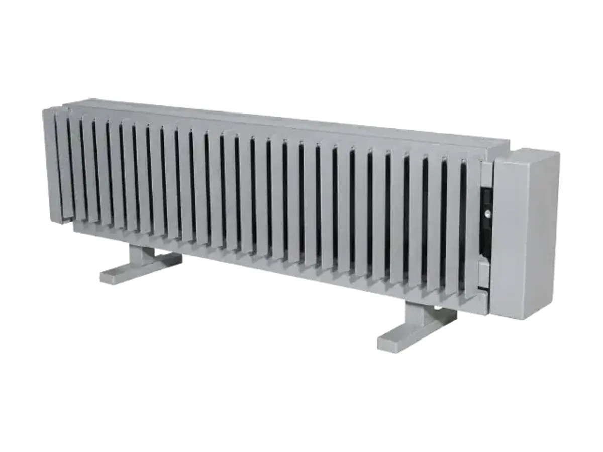Напольный обогреватель ELECTROCONDENSAT ЭКНМ 3 на опорах, светло-серый корпус